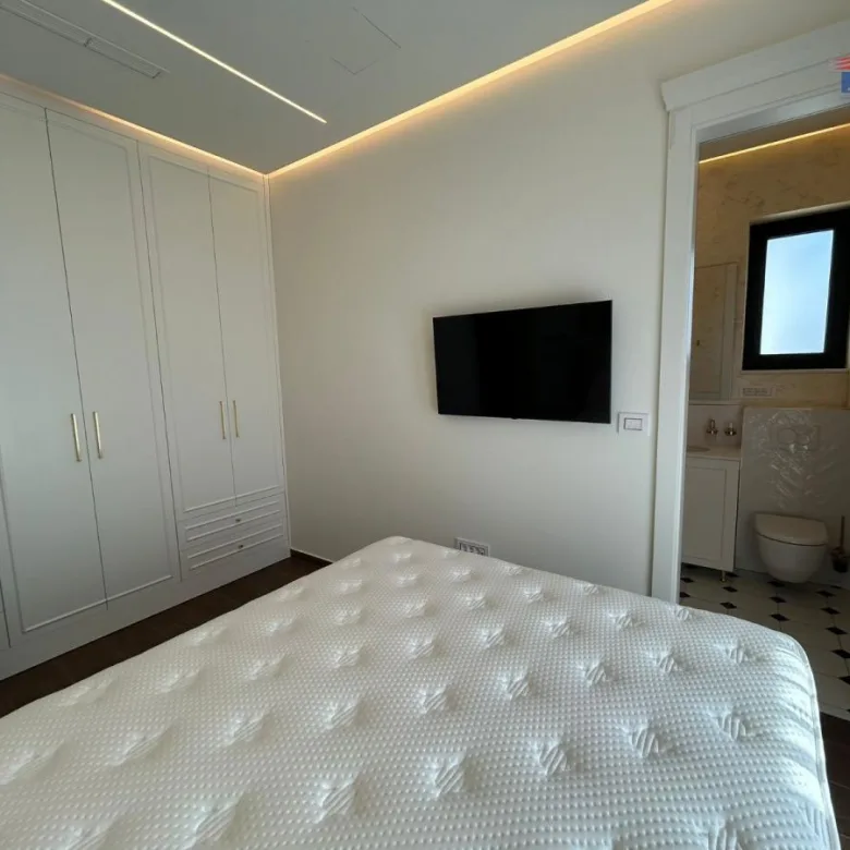 Četvorosoban stan za izdavanje, Sremska Kamenica, Novi Sad, 120m², 2.000 €/mes