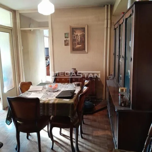 Trosoban stan na prodaju, Botanička Bašta, Beograd, 85m², 275.000 €