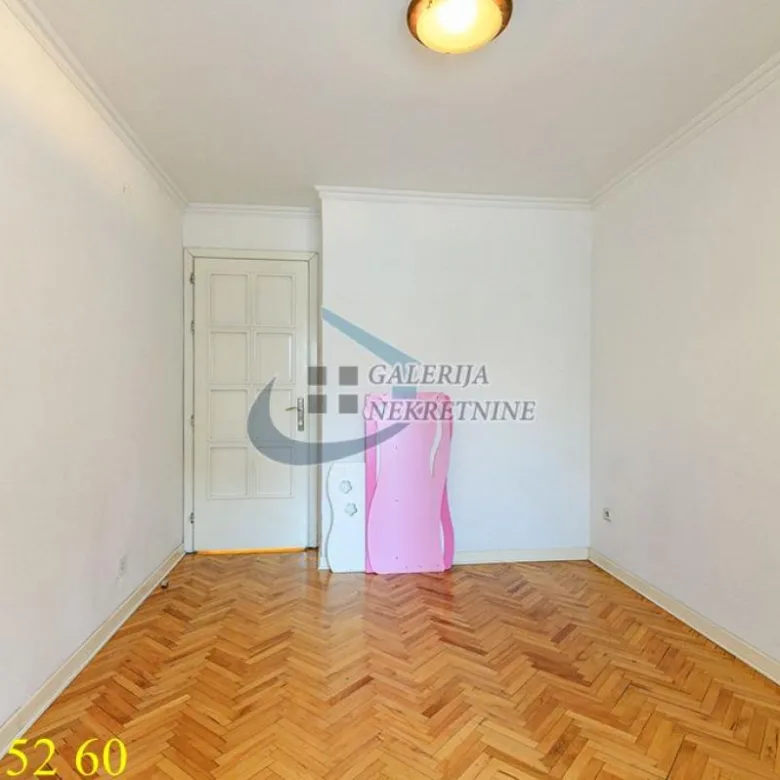 Četvorosoban stan na prodaju, Centar, Beograd, 105m², 349.000 €