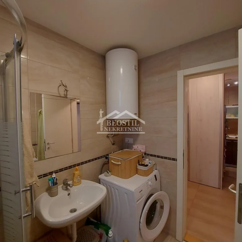 Trosoban stan na prodaju, Mirijevo, Beograd, 52m², 148.000 €