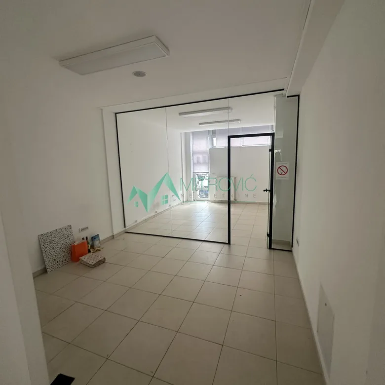 Lokal Prodaja Novi Sad  95 m2