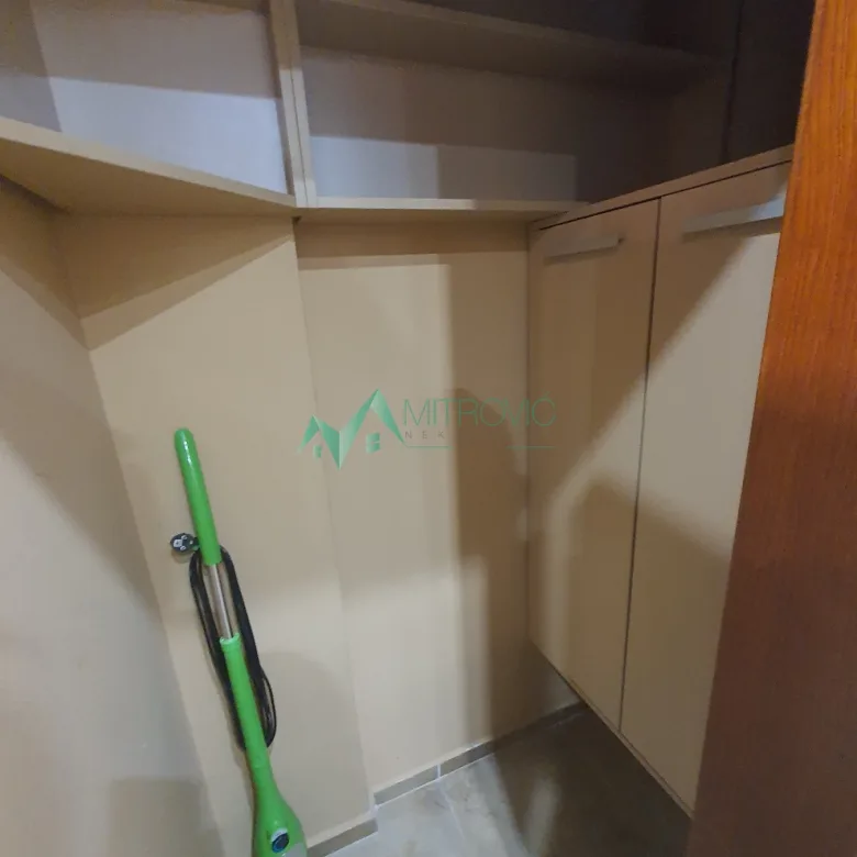 Četvorosoban stan na prodaju, Centar, Novi Sad, 126m², 363.380 €