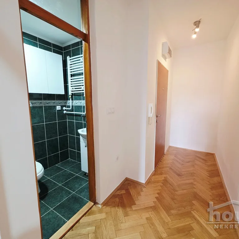 Trosoban stan na prodaju, Nova Detelinara, Novi Sad, 91m², 5. sprat, 180.000 €