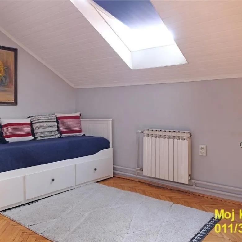 Četvorosoban stan na prodaju, Zemun Polje, Beograd, 100m², 169.000 €