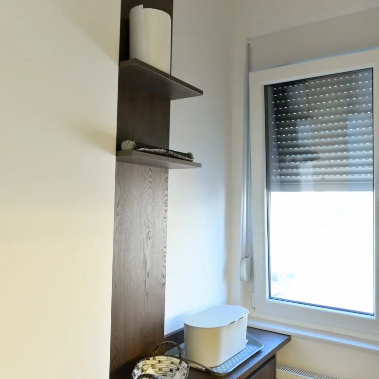 Stan Izdavanje Novi Sad  65 m2