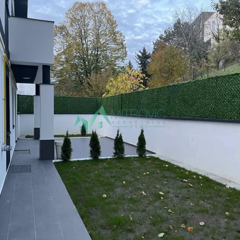 Trosoban stan na prodaju, Sremska Kamenica, Novi Sad, 129m², 186.000 €