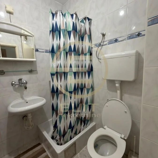 Jednosoban stan na prodaju, Socijalno, Novi Sad, 32m², 100.000 €