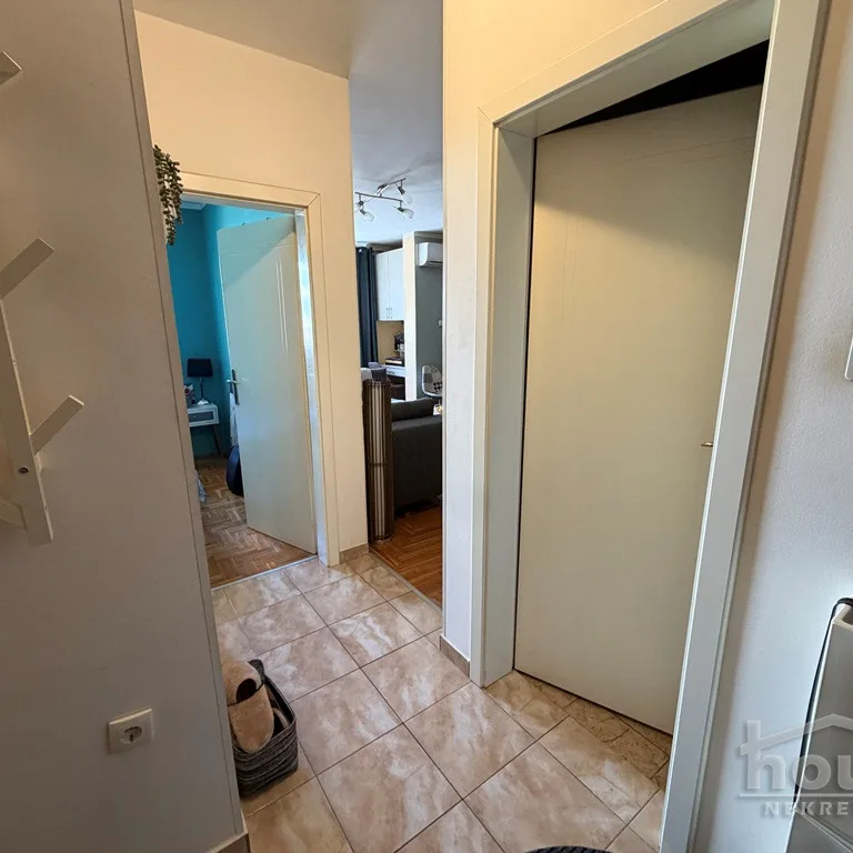 Stan Prodaja Novi Sad  41 m2