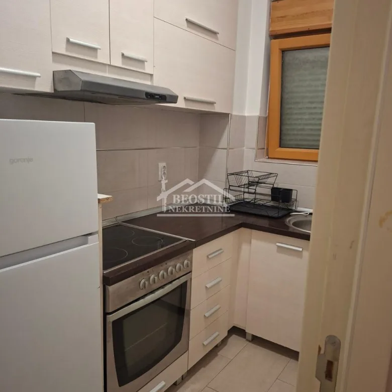 Stan Izdavanje Beograd Denkova Bašta 43 m2