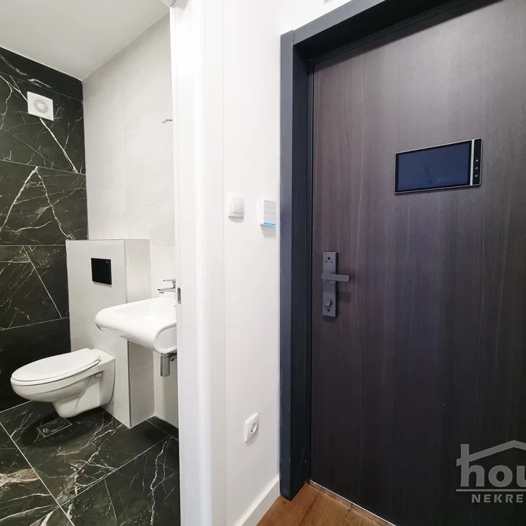 Stan Prodaja Novi Sad  25 m2