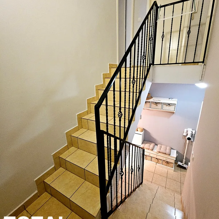 Trosoban stan na prodaju, Nova Detelinara, Novi Sad, 83m², 5. sprat, 186.750 €